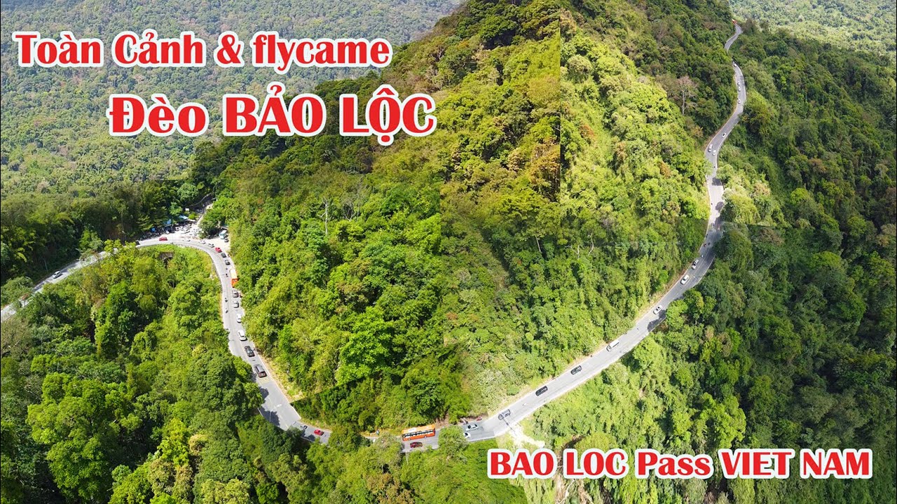 Một khúc cua hiểm trở trên Đèo Bảo Lộc